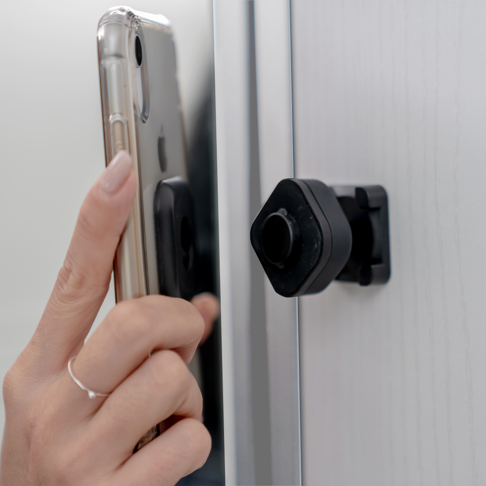 Lockgo 手機用牆貼