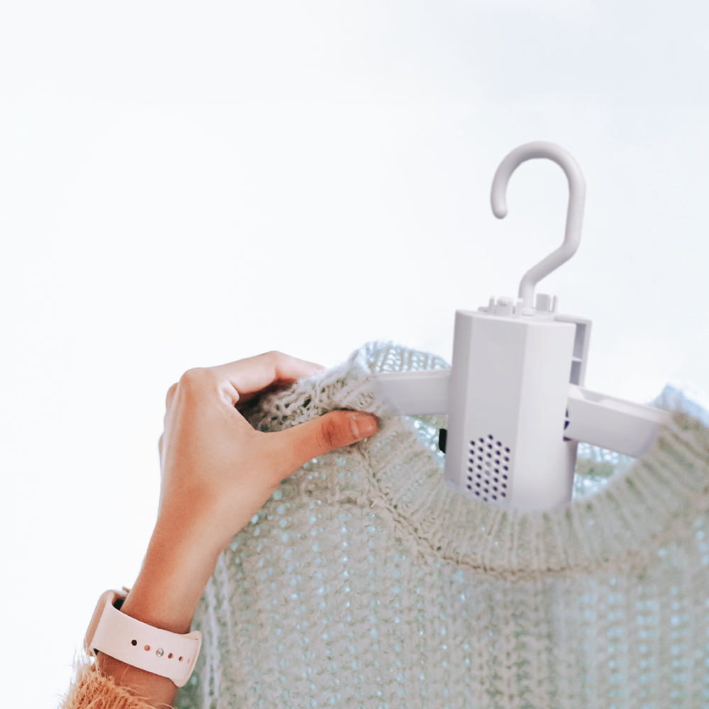 IDEinfinite 便攜臭氧消毒衣架 [ 贈送專用衣袋 1 個！]